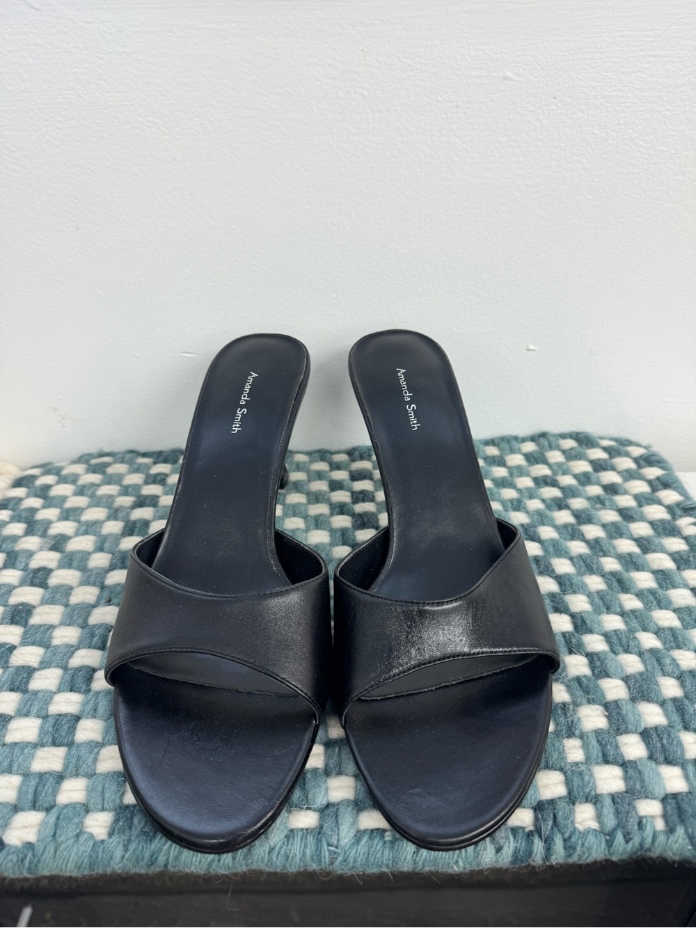 Amanda Smith Black Leather Slide heels